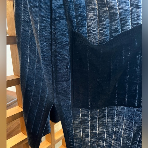 Old Navy cardi-vest (L) - lightweight, dark navy blue - Picture 4 of 4